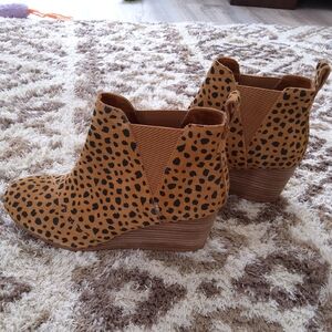 Toms Leopard Print Ankle Boots